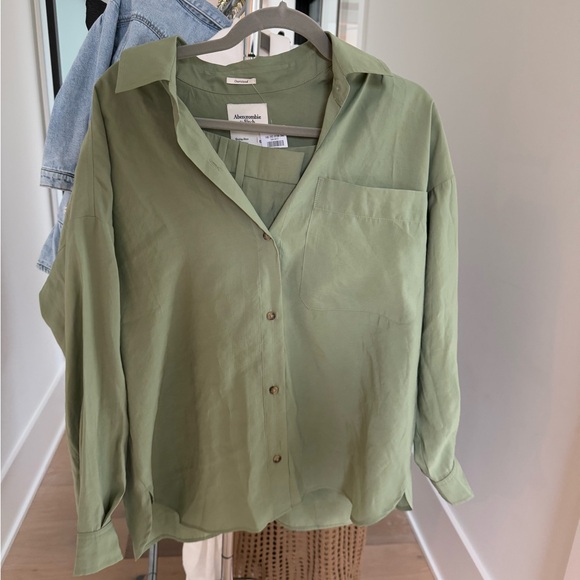 ABERCROMBIE AND FITCH matching set - Picture 1 of 5